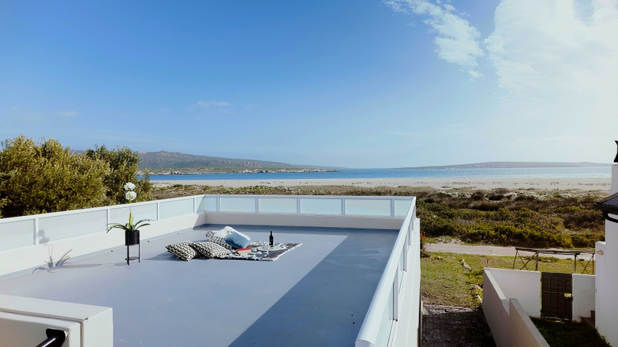 4 Bedroom Property for Sale in Middedorp Western Cape